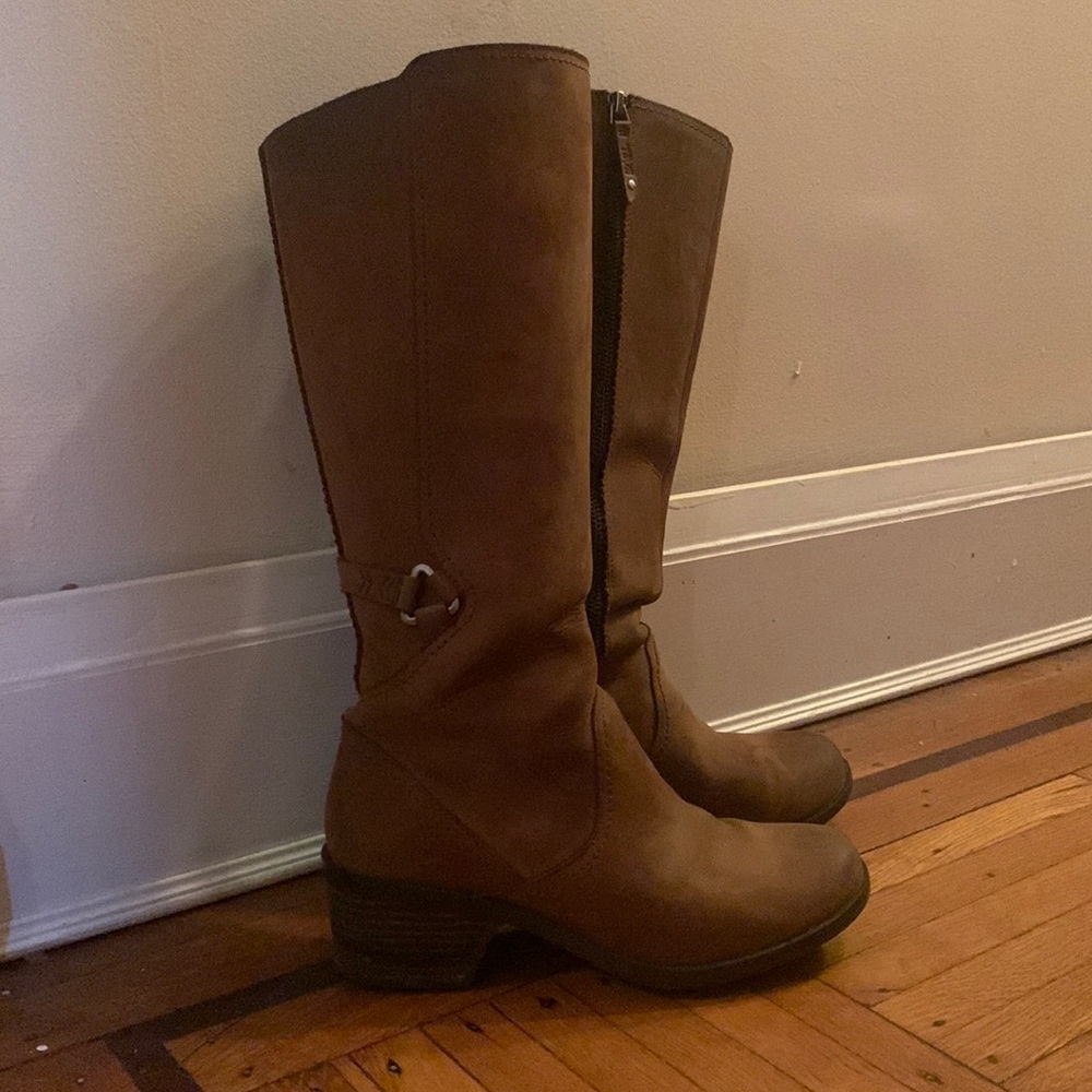 Teva Woman’s Foxy Tall Waterproof Boots size 8.5